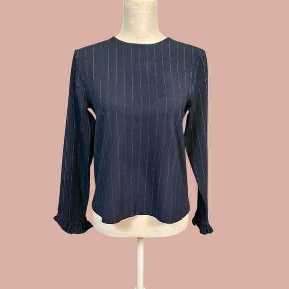 Ganni ‘Clark’ Pinstripe Ruffle Cuff Top in Navy Blue & White Size 34 = US Sz XS - Picture 2 of 16